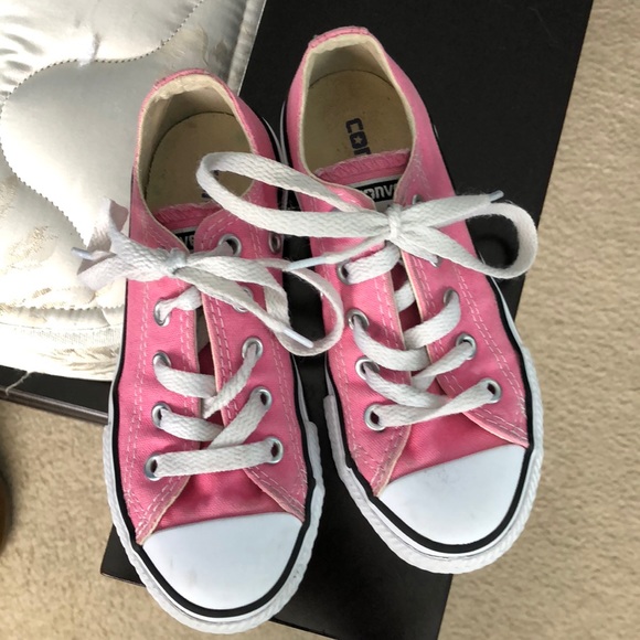 girls converse size 1